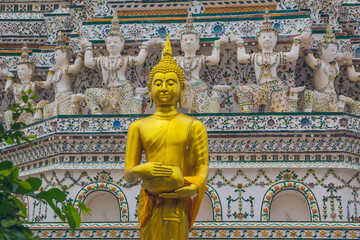 Wat Arun, Temple of Dawn the landmark of Thailand 