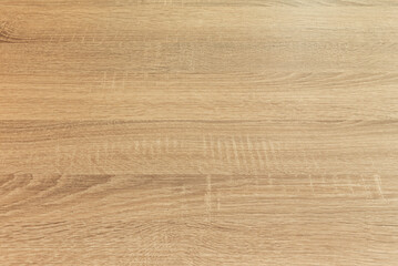 Cedar wood background with a residual aroma and tones