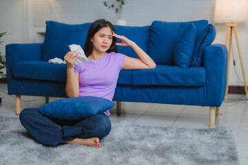 Obraz premium Young Woman Feeling Sick and Having Headache at Home