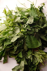 Bean leaves, or long bean leaves, are vegetables made from long bean leaves which are often used as a vegetable ingredient for eating. lembayung 