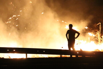 Citizens are trying to help the authorities by intervening in the forest fires that break out from...
