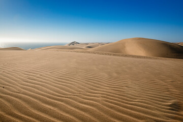 Sand waves and dunes in Namib-Nakluft