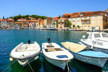 Obraz premium Small port in Milna on the island of Brac in Croatia
