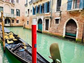 gondola in venice © Toei
