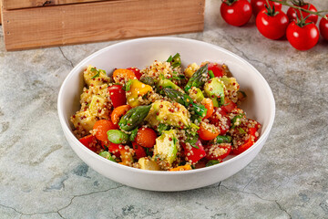 Salad with quinoa asparagus avocado