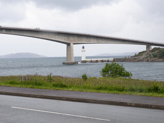 Puente de Skye, desde Kyleakin, Isla de Skye, Escocia, Reino Unido
