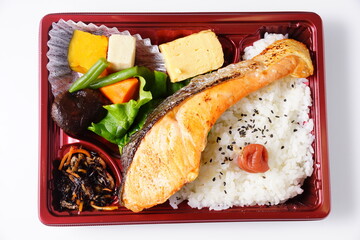 美味しい鮭弁当