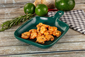 Roasted shrimps in the bowl