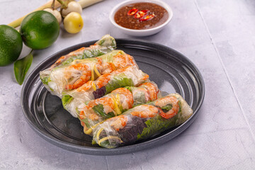 Vietnamese spring roll with prawn