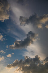 Obraz premium Beautiful skyscape with picturesque clouds
