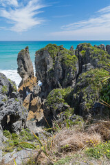 ニュージーランド　ウェスト・コーストのプナカイキにあるパンケーキ・ロックスの風景