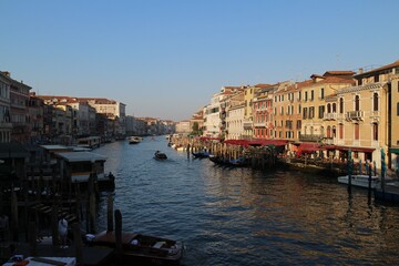 Obraz premium Morning view of Grand Canal from Rialto Bridge in Venice, Italy