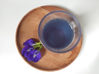 Butterfly pea (Clitoria Ternatea) or bunga telang tea as a herbal drink has benefits as an anti-oxidant, anti-inflammatory and help lose weight