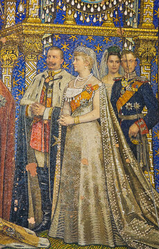 Mosaic of Emperor Wilhelm II and Empress Augusta Victoria in Berlin's Gedachtniskirche.