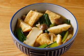 厚揚げとホウレン草の煮物