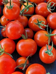 tomatoes on the vine
