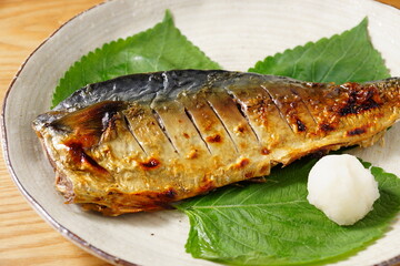 鯖の塩焼き