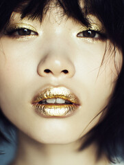 Gold Makeup Portrait Beauty Model Skin Face Eyes Lashes Lips Hair Styling Cosmetics Fashion Artistic Expression Shine Sparkle Goldleaf Glamorous Chic Luxury Sensual Radiant Highfashion