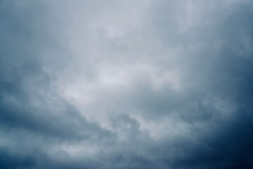 Obraz premium Windswept Sky Layers