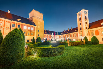 Night Summer View Illuminated Schloss