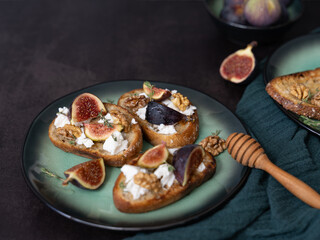 Gourmet Toasts with Figs Goat Cheese and Honey Front View