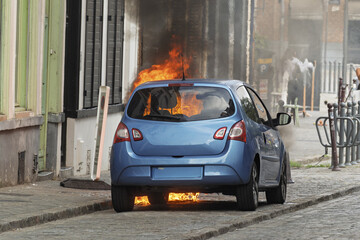 fire in the car at Lille, France