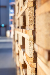Holzpaletten Stapel