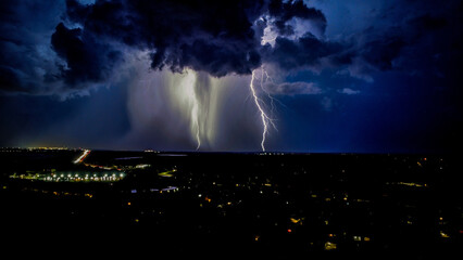 lightning in the night 