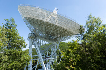 Radioteleskop Effelsberg des Max-Planck-Institiut für Radioastronomie