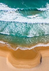 Obraz premium Serene aerial view of coastal convergence where turquoise waters meet sandy shores