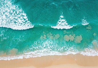 Fototapeta premium Aerial Ocean Waves on Beach