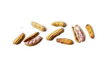 Boiled peanuts in shell
Simple, soft, and protein-rich snack.