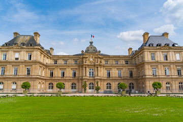 Obraz premium The Luxembourg Palace in Paris, France