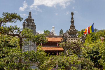 Fototapeta premium old temples brick buildings statues and figures history of vietnam