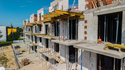 Osiedle budowa stan surowy otwarty © Marcin