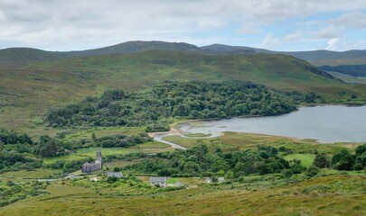Naklejka premium parc national de Glenveagh en Irlande: entre lacs et montagnes