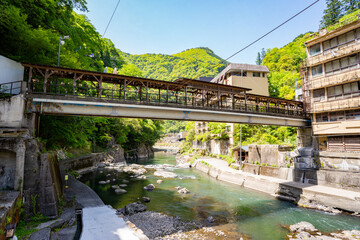 杖立温泉のもみじ橋の風景