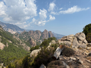 Paysage sur la dernière étape du GR20 entre Paliri et Conca