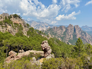 Paysage sur la dernière étape du GR20 entre Paliri et Conca