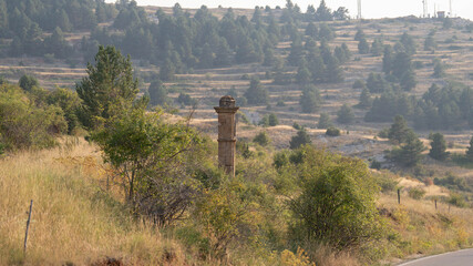 Torre con Santo a la entrada de  Gúdar / Teruel