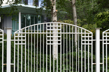 Modern Stylish Metal Garden Fence Panels 