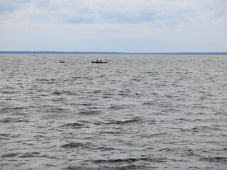 Obraz premium Pleshcheyevo lake in Pereslavl-Zalessky in summer