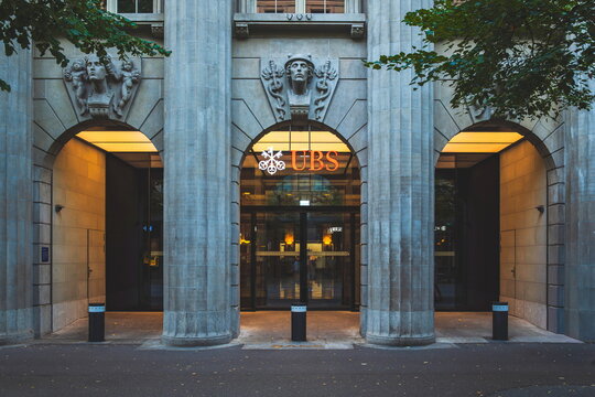 UBS bank building entrance on Bahnhofstrasse headquarters
