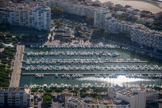 vue a&eacute;rienne de Carnon au sud de la France