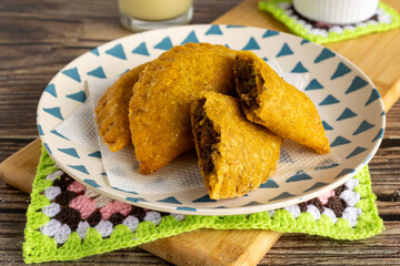 Handmade Colombian empanadas – Image of traditional Valluna empanadas with homemade filling, perfect to illustrate Latin gastronomy