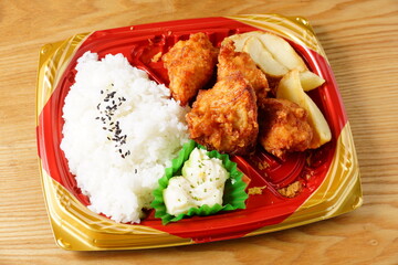 唐揚げ弁当