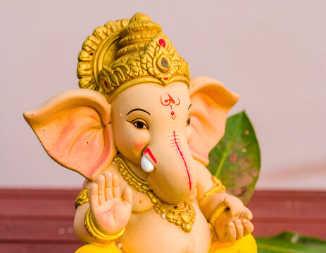 Eco-Friendly Ganesh Idol &ndash; Clay Ganesh murti in earthy tones with natural texture