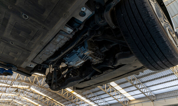 Electric Car Undercarriage with Suspension and Brake System