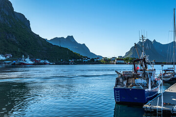 Reine, il villaggio di pescatori nelle isole Lofoten (Norvegia), ammirabile attraverso la salita al...