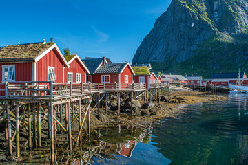Reine, il villaggio di pescatori nelle isole Lofoten (Norvegia), ammirabile attraverso la salita al...